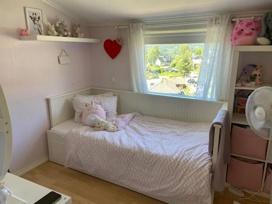 Holiday home Cozy Detached Home Bergen